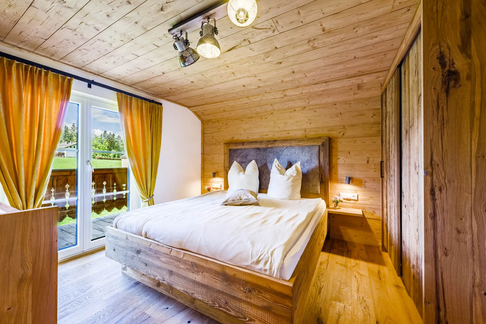 Doppelbett (12er Horn)